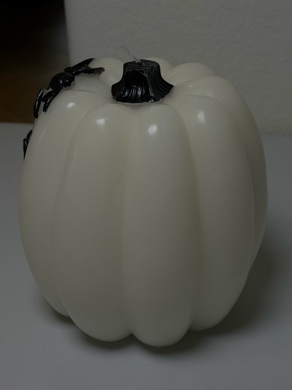 Large White Pumpkin Candle with Black Bats - Picture 7 of 7